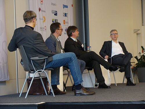 Abbildung 5: Podiumsdiskussion – wohin führt der Open Source Weg?