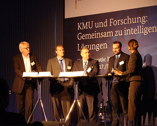 Podiumsdiskussion zum Thema IT-Sicherheit mit SIMU-Beteiligung