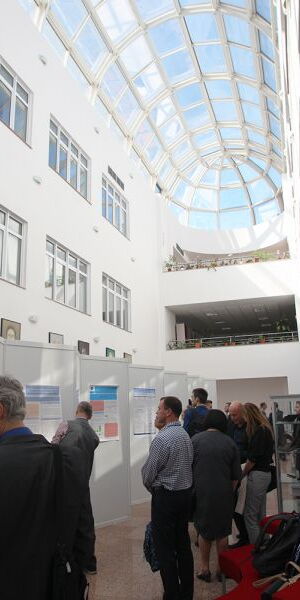 Abbildung 5: Poster Session während der Konferenz