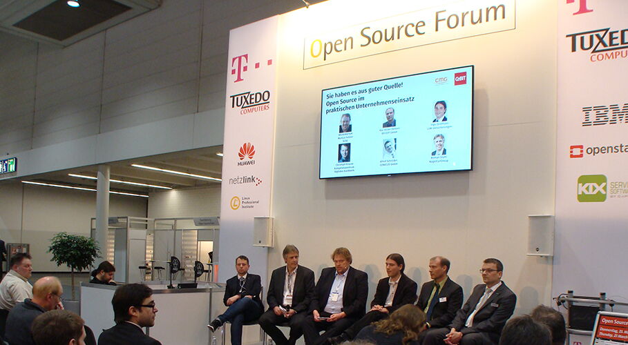 Podiumsdiskussion „Open Source im praktischen Unternehmenseinsatz“ mit der DECOIT