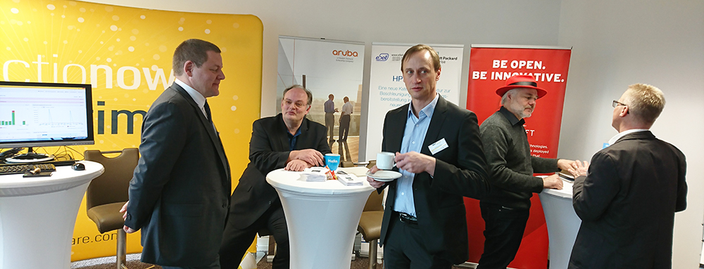 Abbildung 3: Ausstellung der strategischen Partner HPE und RedHat