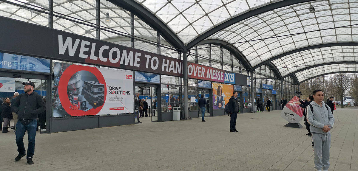 Abbildung 1: Einer der Haupteingänge zur Hannover-Messe 2023