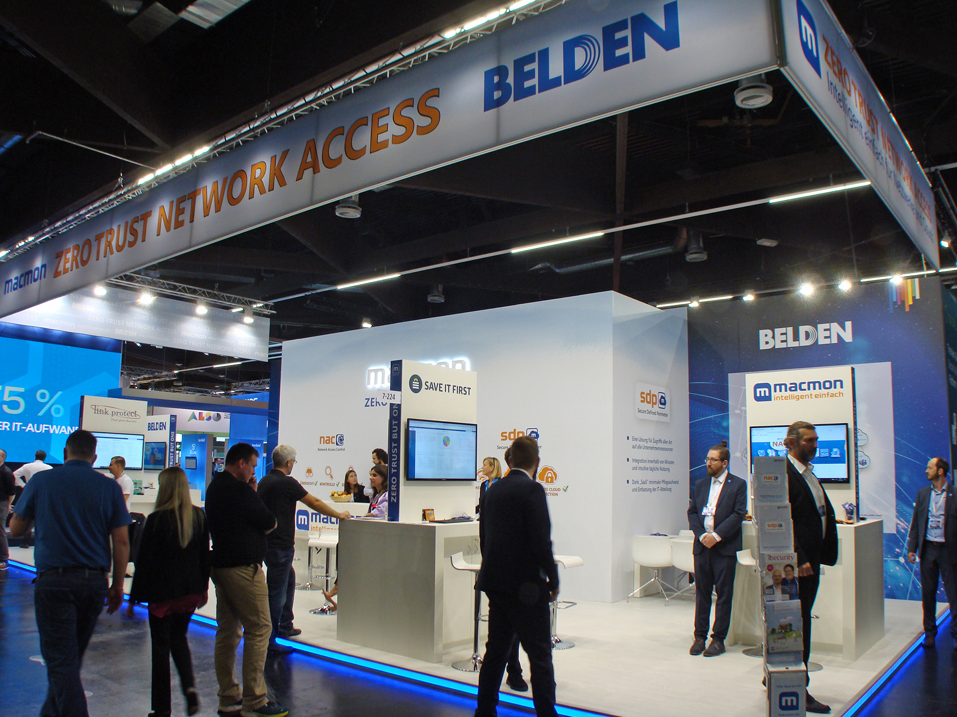 Abbildung 5: Messestand des deutschen NAC-Herstellers macmon secure