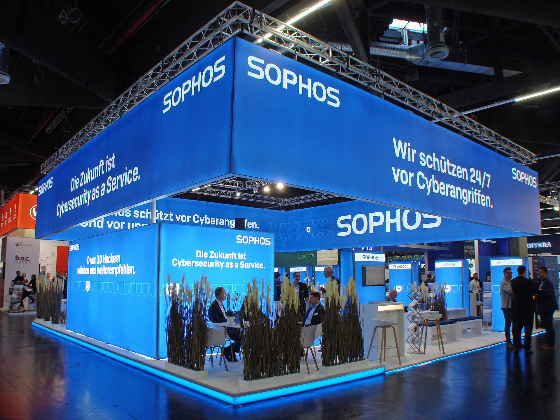 Abbildung 6: Sophos-Messestand auf der it-sa